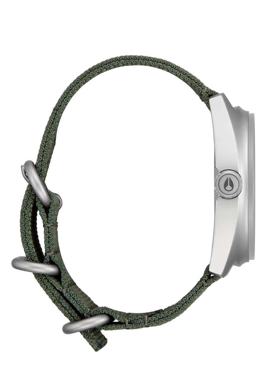 Clutch 42 - Matte Silver / Thyme View 3