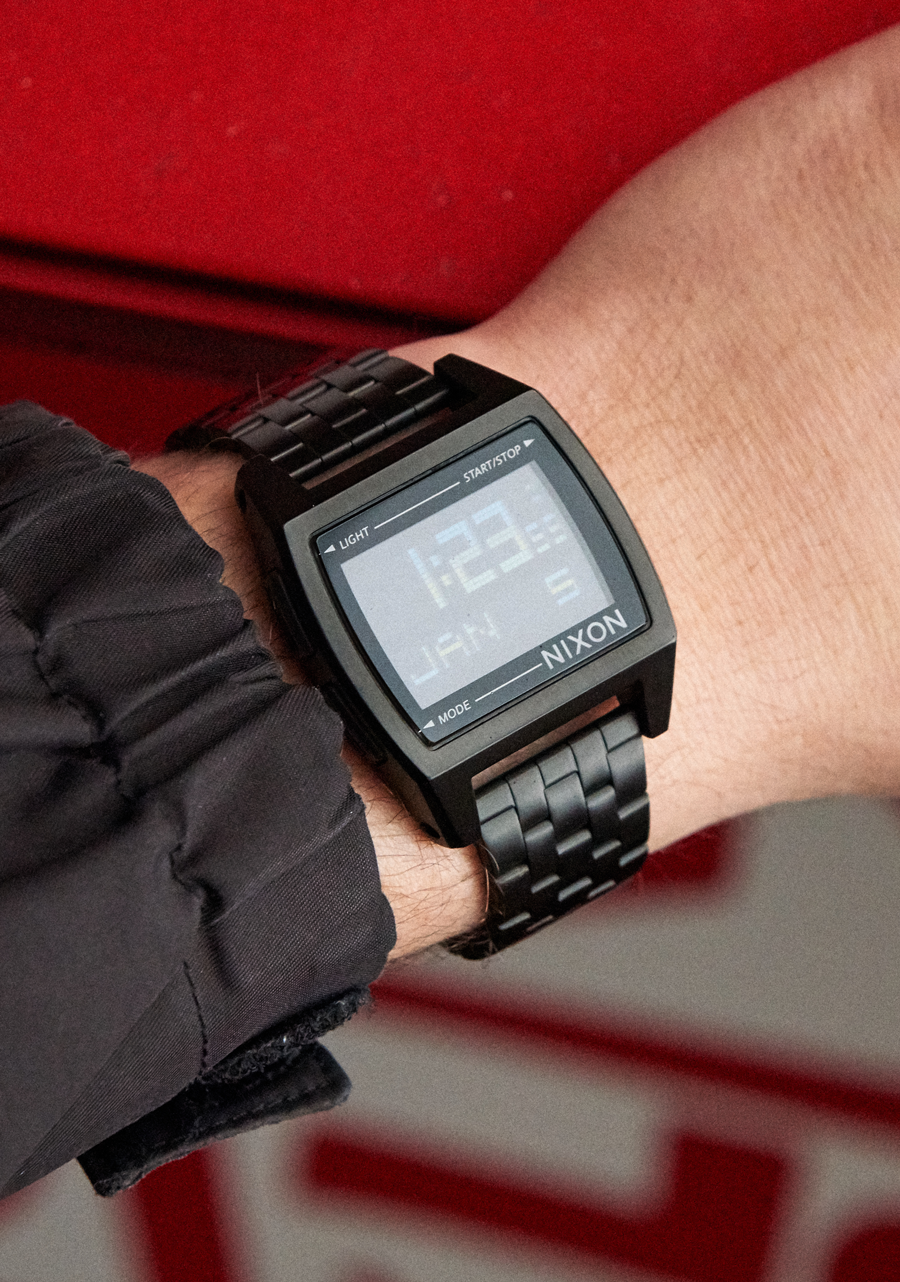 Base - Noir et or