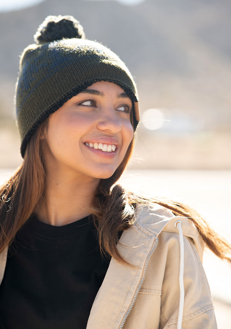 Meister Bonnet à Pompon en Laine - Olive / Multi